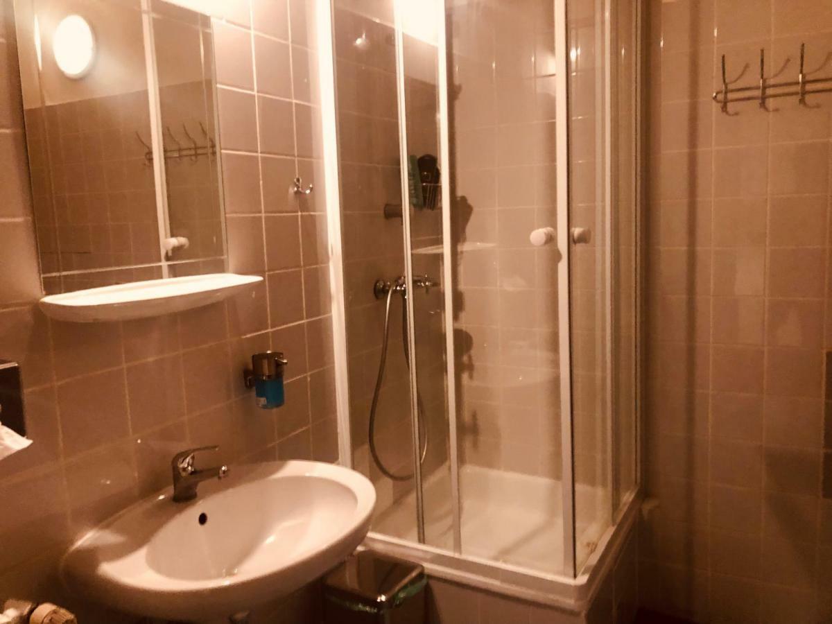 Mai Bohemia Hostel&apartment Praga